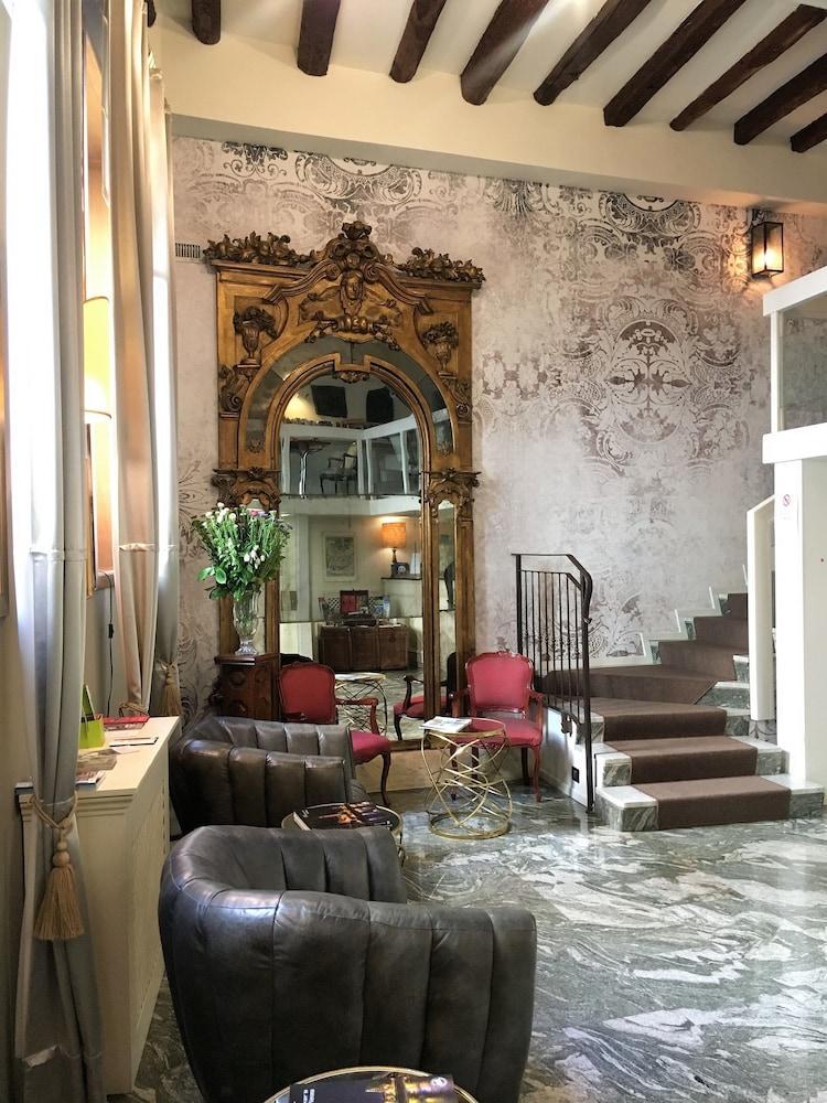 Boutique Hotel Scalzi - Adults Only Verona Exterior photo
